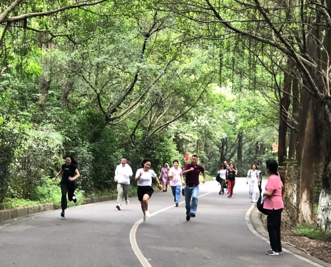 凝心聚力，你我同行-广东邦盟汇骏8月团建报道